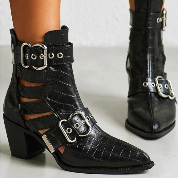 ASOS Shoes - Buckle Decor Crocodile Embossed Chunky Heeled Boots